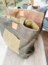 FOREST + KELP 2-TONED TOTE