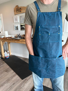 PEG APRON