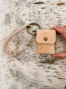 PEG WRISTLET - NATURAL