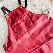 PEG APRON